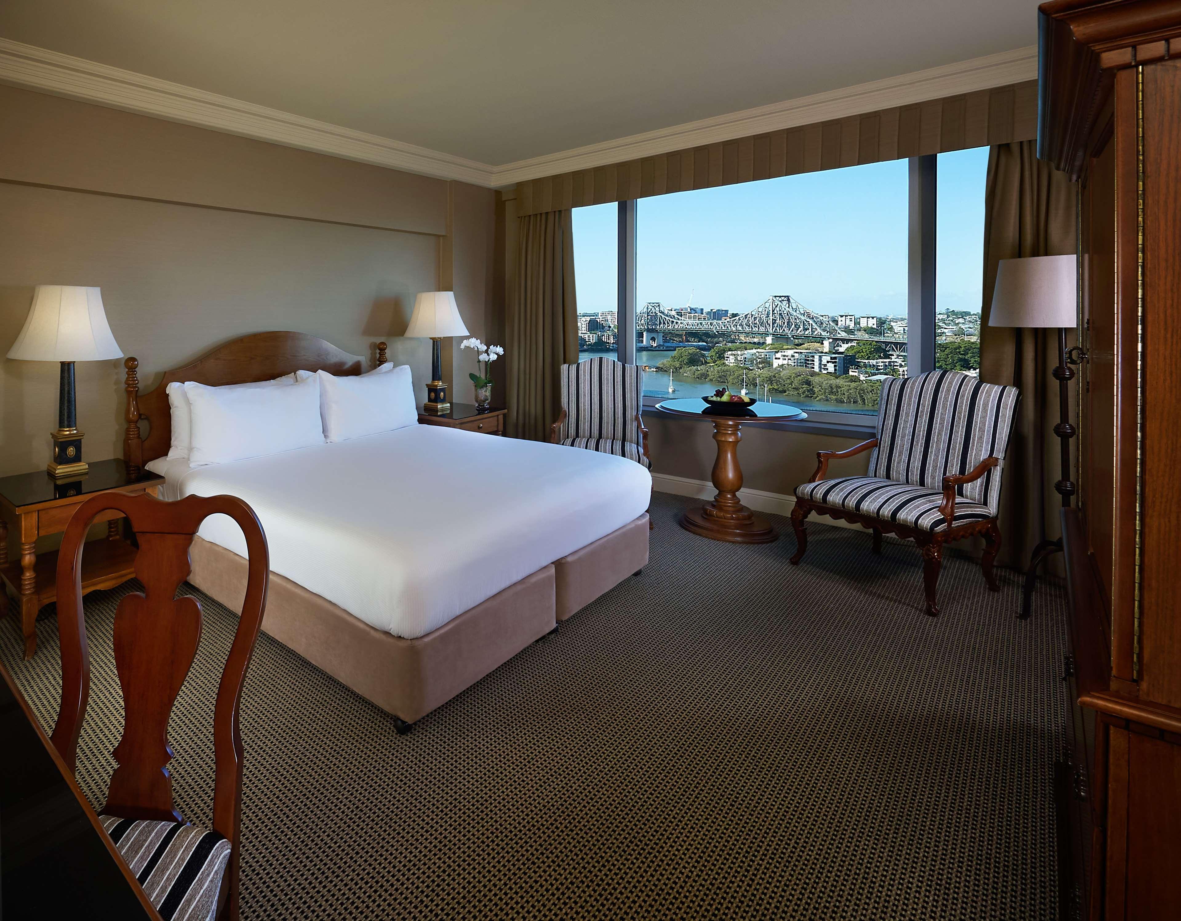 Stamford Plaza Brisbane Hotel Exterior foto A guest room at the Hilton San Diego Bayfront